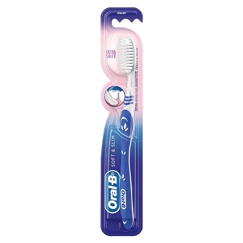 I1 Oral B Soft and Slim Toothbrush